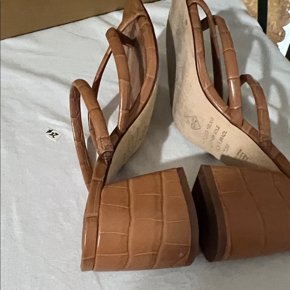 ANTONIO MELANI Women's Brown Croc-Embossed Heels - Picture 4 of 5